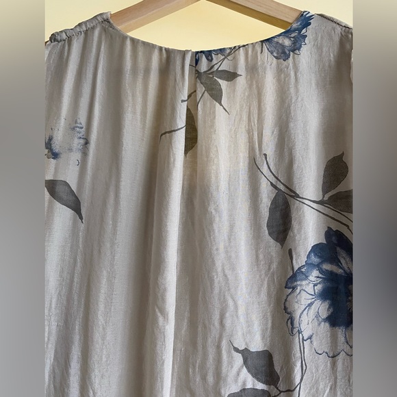 100% silk Piazza Roma top, EUC - Picture 4 of 9